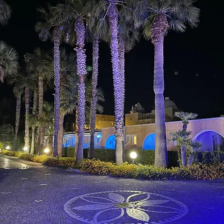Hotel Parco Delle Agavi 4*