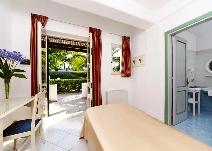 酒店 Parco Delle Agavi 4*