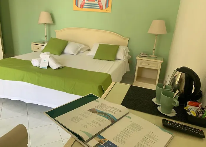 Parco Delle Agavi 酒店 4*